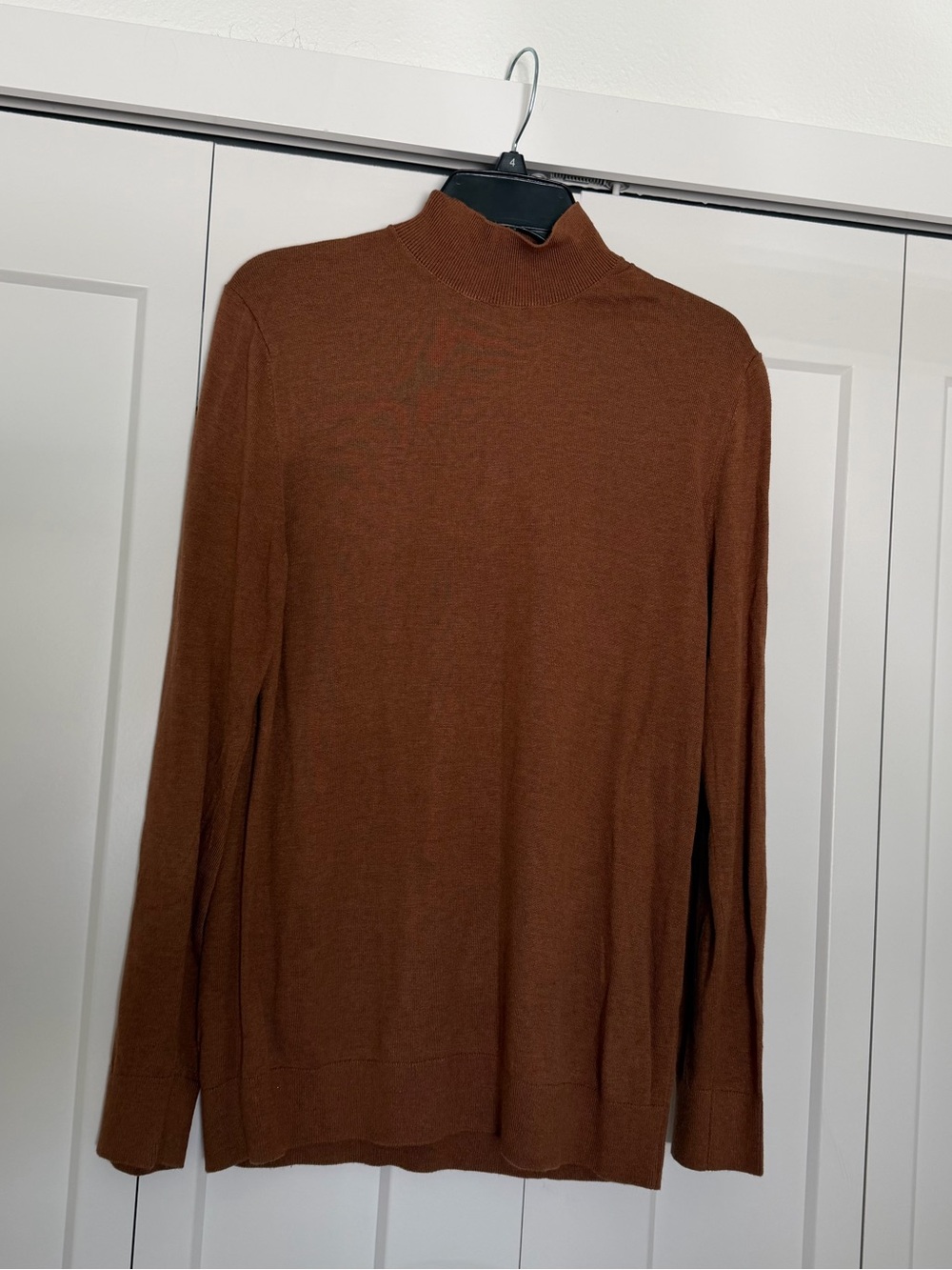 H&M Rust Brown Lightweight Turtleneck Sweater